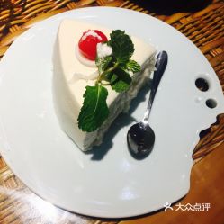 椰皇泰 禧樂匯店 的內(nèi)功椰子千層糕好不好吃 用戶評(píng)價(jià)口味怎么樣 北京美食內(nèi)功椰子千層糕實(shí)拍圖片 大眾點(diǎn)評(píng)